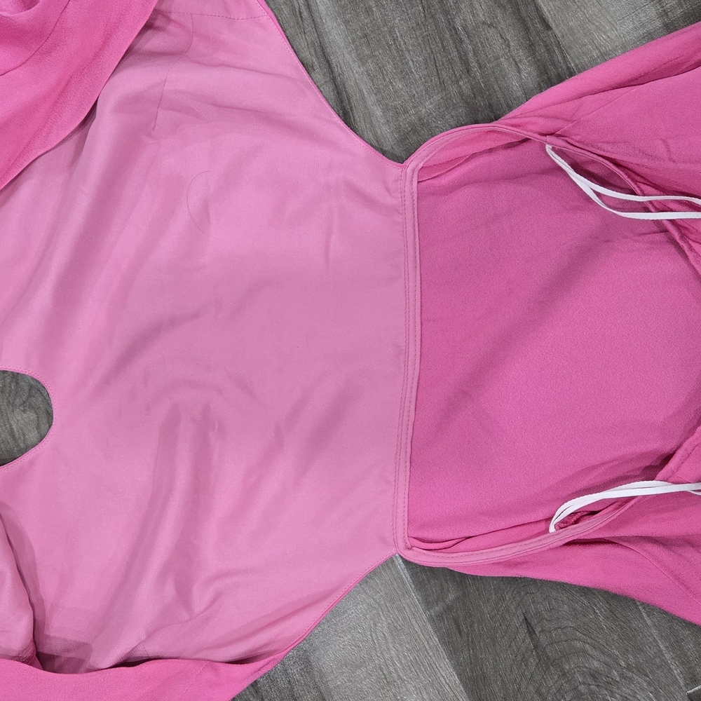 Pink Keyhole Mini Dress - Picture 3 of 6